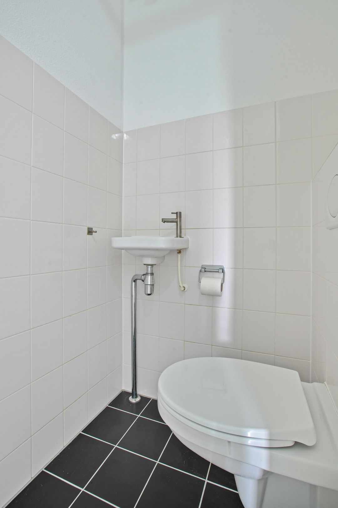 Photo 13 of Blauwvoetstraat 17