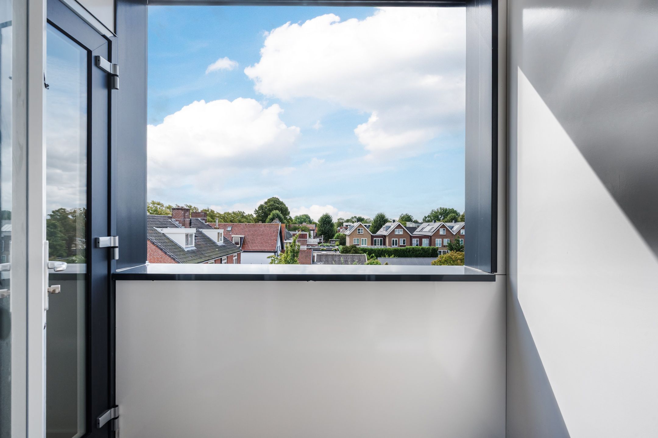 Photo 15 of Hoofdweg 1197-C