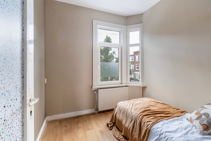 Foto 12 van Rosseelsstraat 70