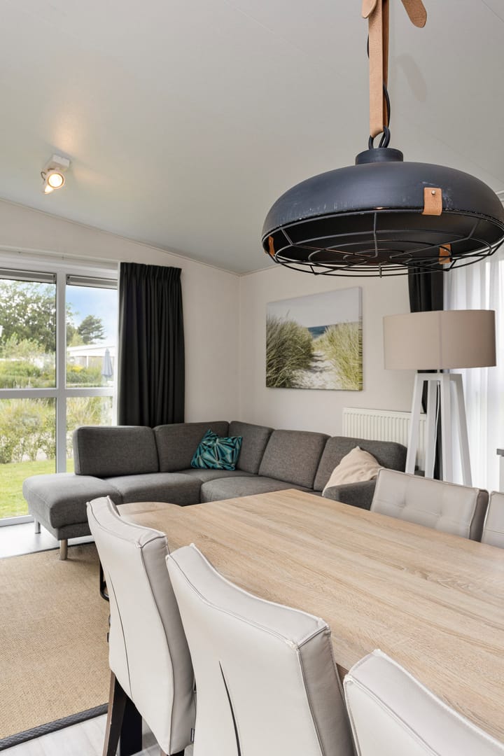 Photo 9 of Zeedijk 24-241