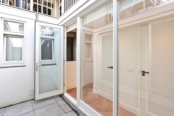 Foto 14 van Van Oldenbarneveldtstraat 72-H