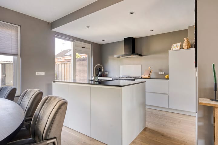 Foto 2 van van Brakelstraat 2