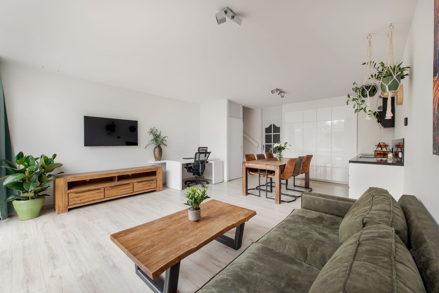 Photo 4 of Sandenburg 62