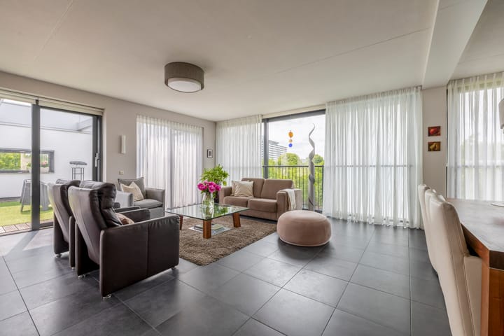 Photo 17 of Landréstraat 43