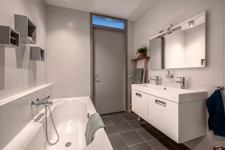 Photo 32 of Landréstraat 43