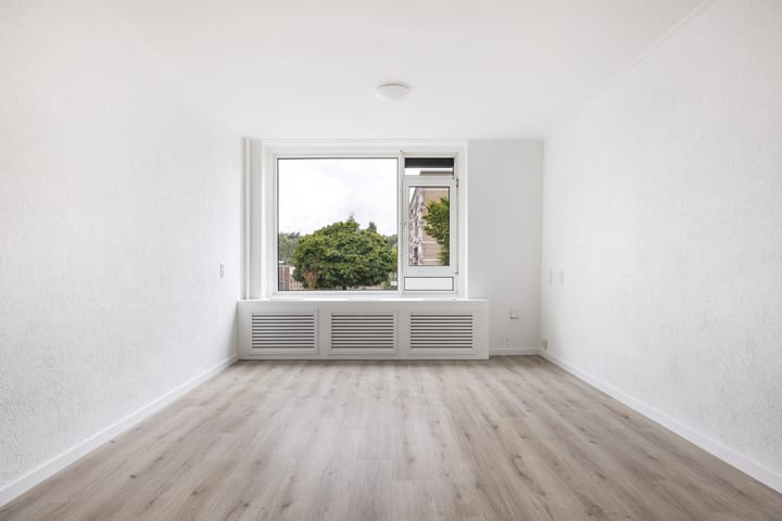 Photo 3 of Hunzeweg 26