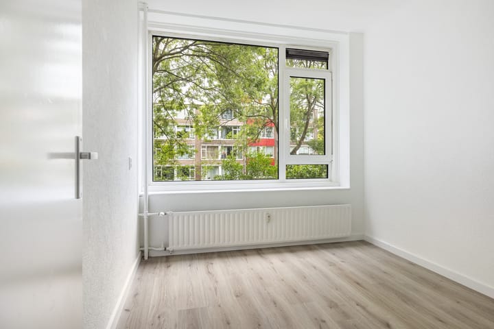 Photo 5 of Hunzeweg 26