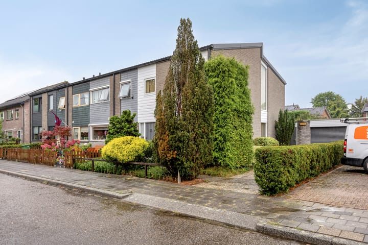 Foto 2 van Ommersteinsestraat 10