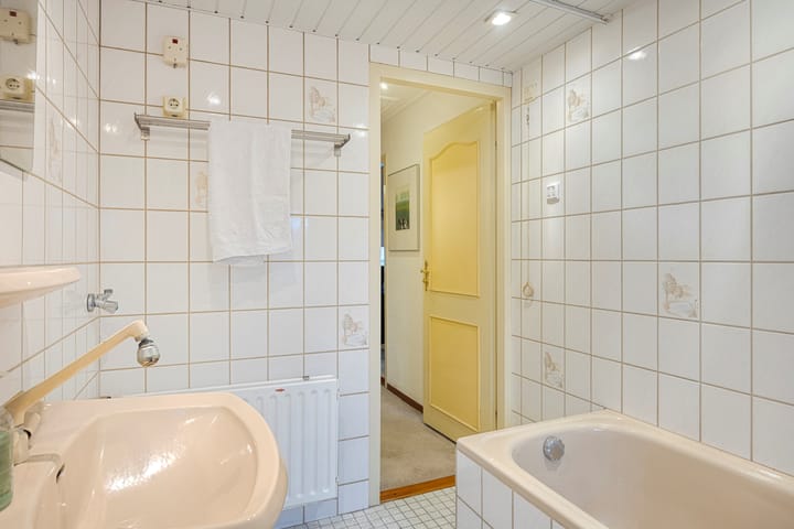 Photo 16 of Ommersteinsestraat 10