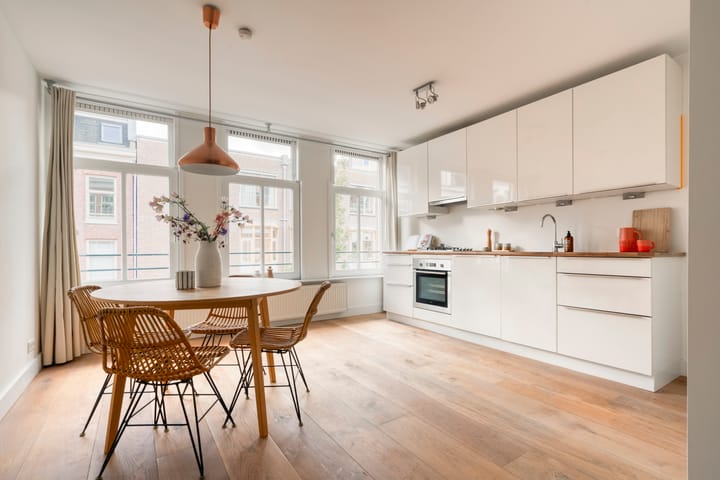 Foto 4 van Van Oldenbarneveldtstraat 98-2