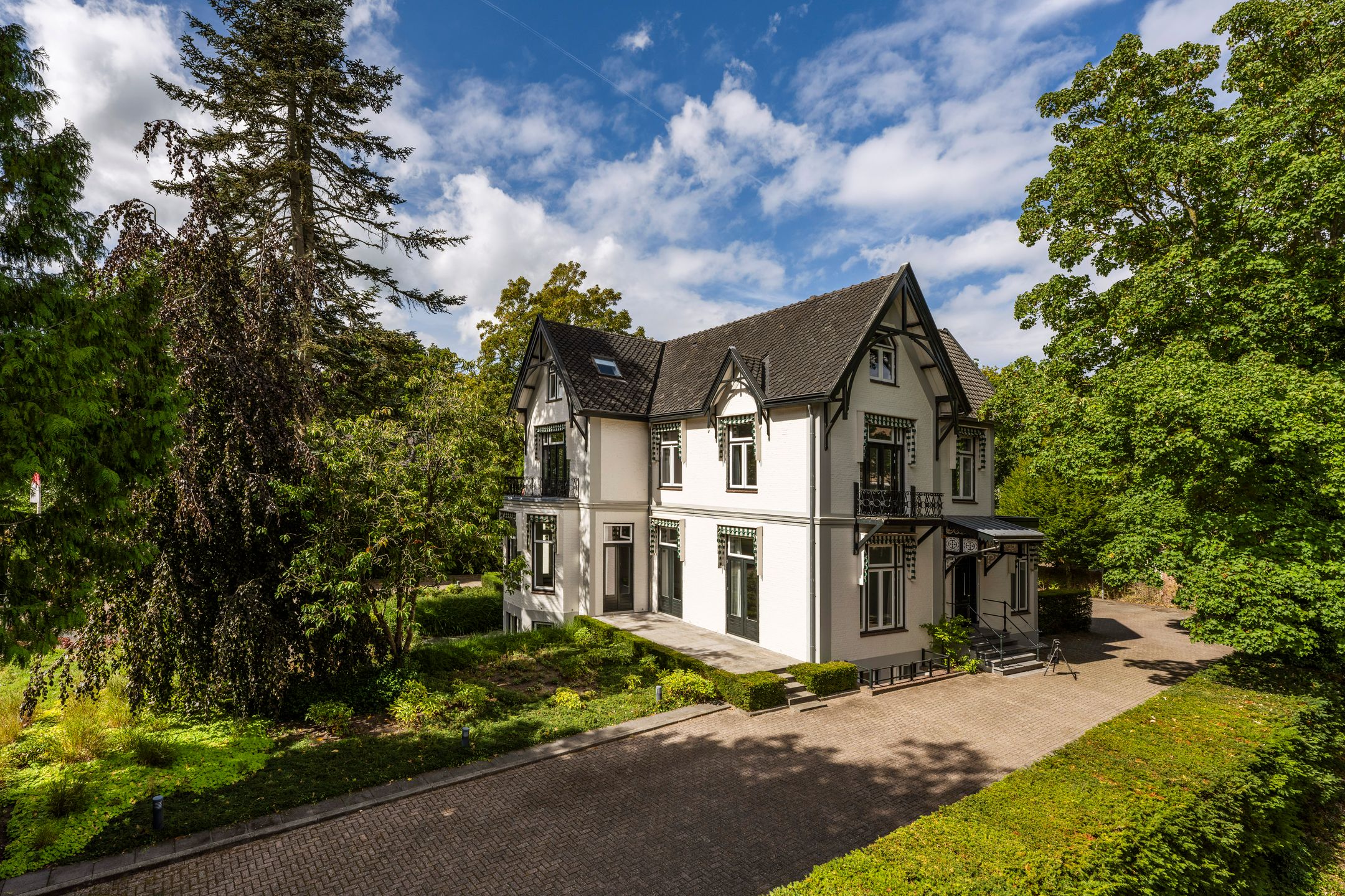 Nieuwe 's-Gravelandseweg 16 