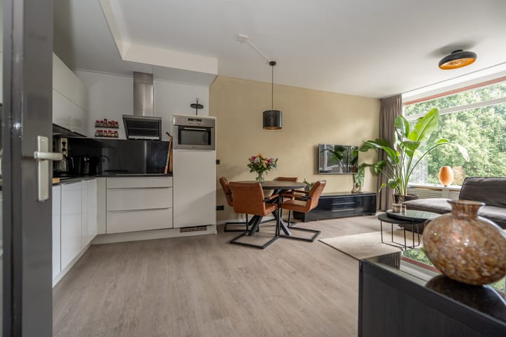 Foto 3 van Burgemeester Eikemastr 4