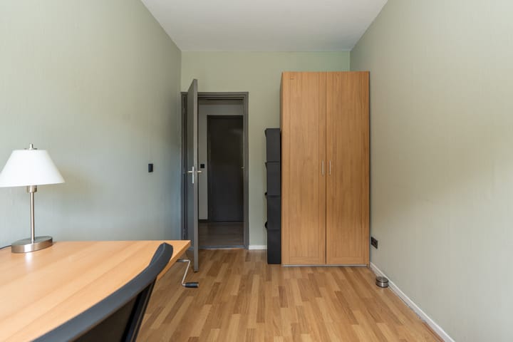 Foto 12 van Burgemeester Eikemastr 4