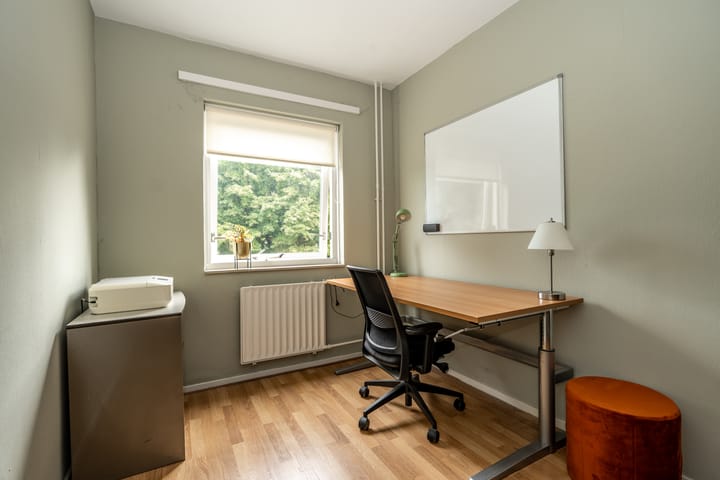 Foto 11 van Burgemeester Eikemastr 4