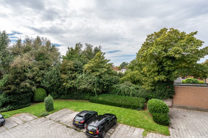 Foto 19 van Burgemeester Eikemastr 4