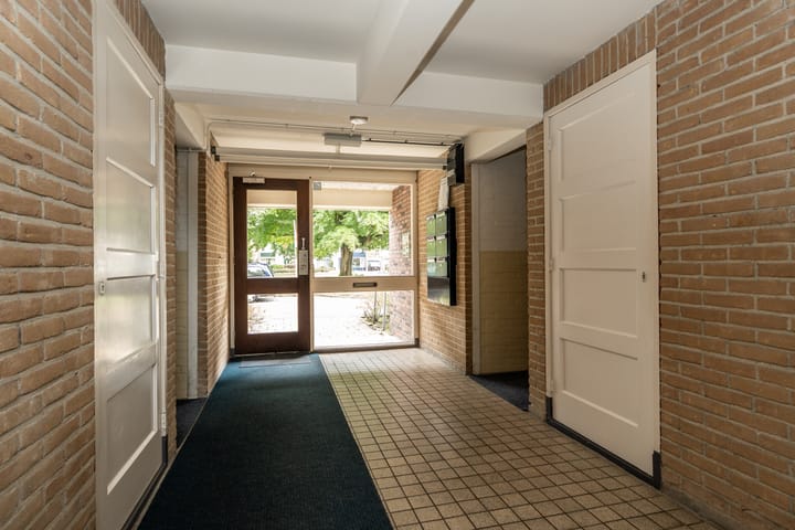 Foto 25 van Burgemeester Eikemastr 4