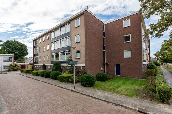 Foto 27 van Burgemeester Eikemastr 4