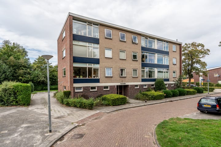 Foto 28 van Burgemeester Eikemastr 4