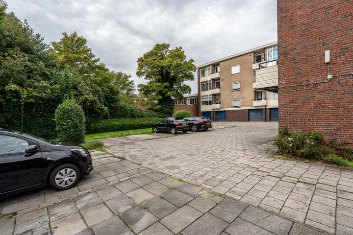 Foto 30 van Burgemeester Eikemastr 4