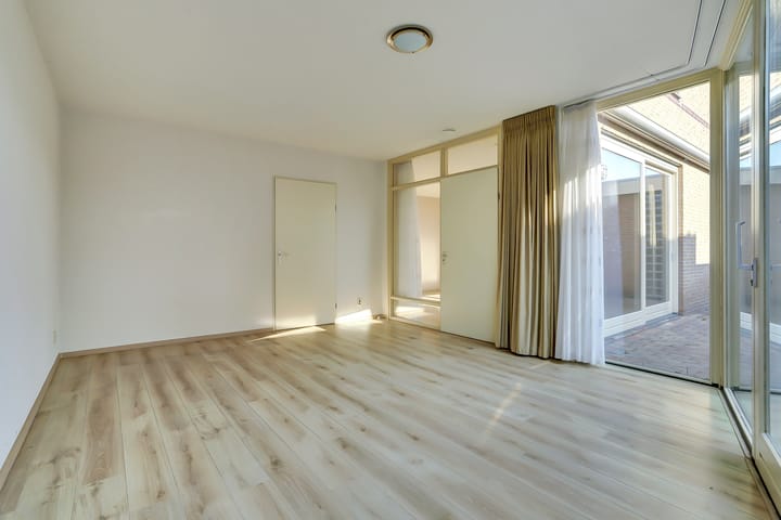 Foto 15 van Beatrixstraat 13