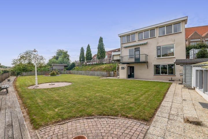 Foto 31 van Molenstraat 180