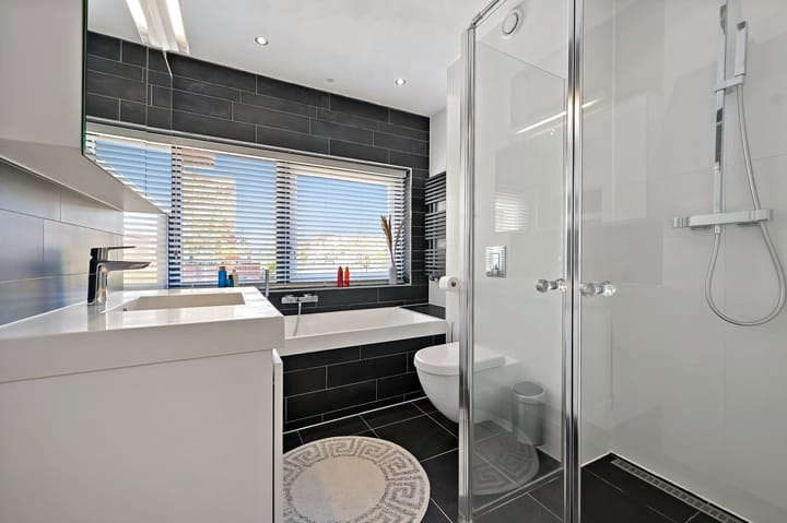 Photo 39 of Juttepeer 32