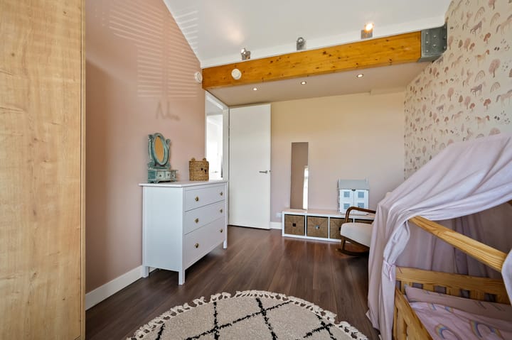 Photo 53 of Juttepeer 32