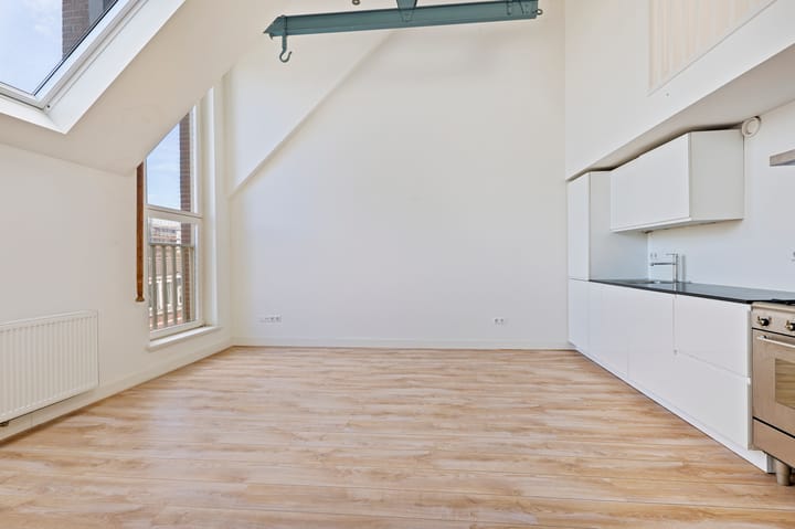 Foto 4 van Kanaalstraat 3-4