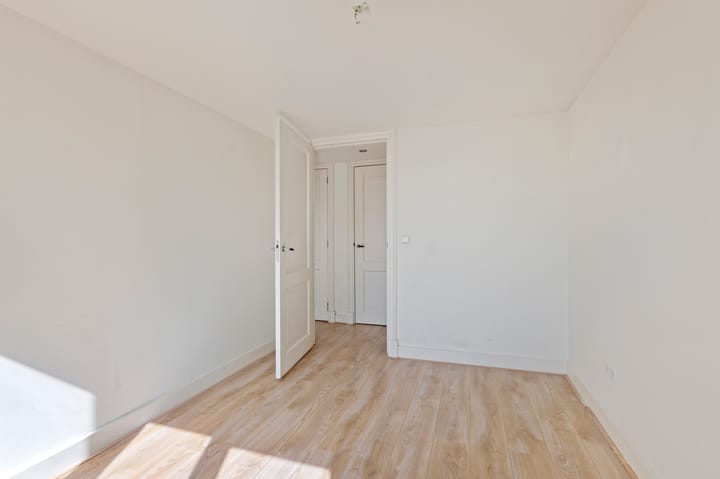 Foto 9 van Kanaalstraat 3-4