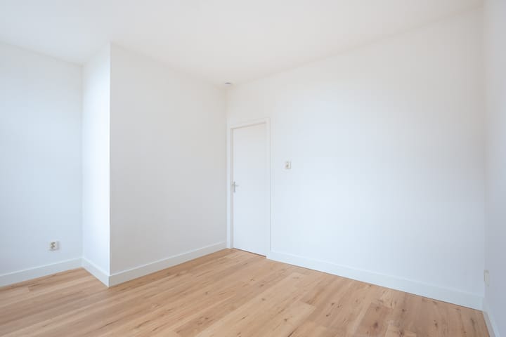 Foto 10 van Admiraal De Ruijterweg 45-1