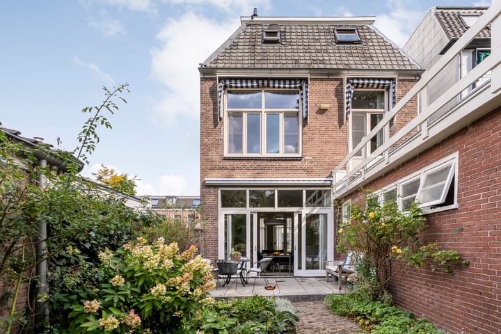 Photo 3 of Stationsweg 8