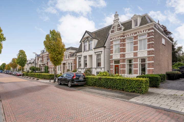 Photo 9 of Stationsweg 8