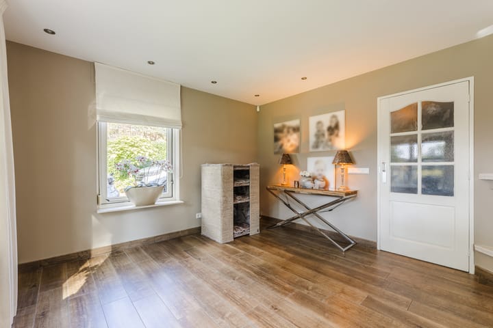 Photo 8 of Broekstraat 2