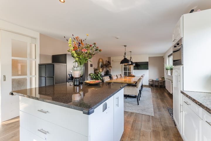 Photo 14 of Broekstraat 2