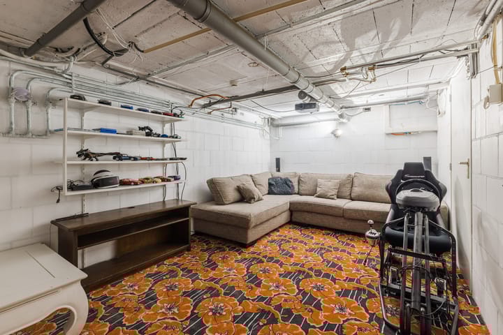 Photo 18 of Broekstraat 2