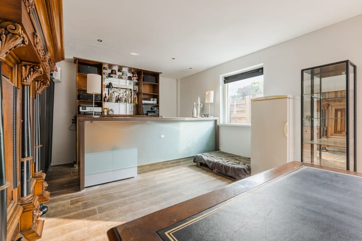 Photo 33 of Broekstraat 2