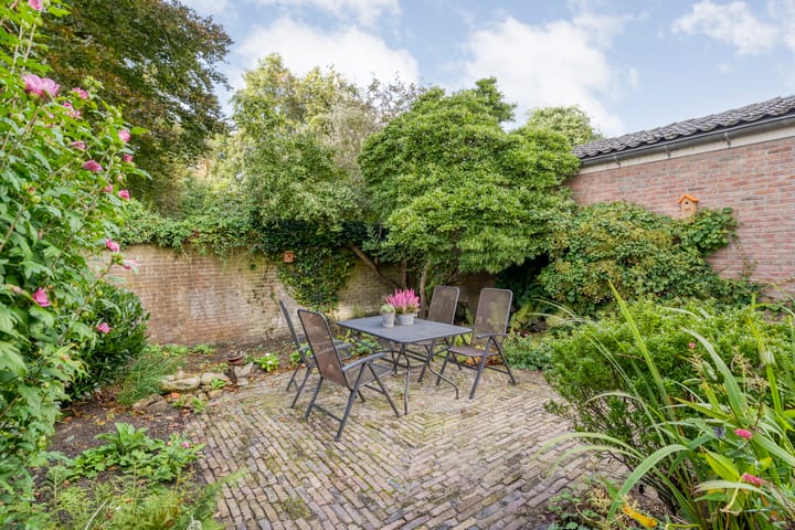 Photo 54 of Stationsweg 8