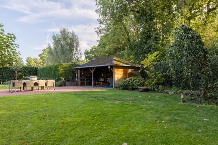 Photo 41 of Broekstraat 2