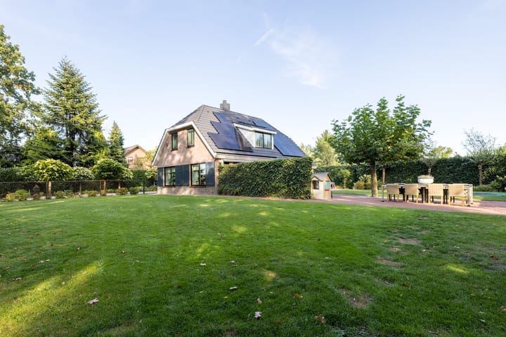 Photo 45 of Broekstraat 2