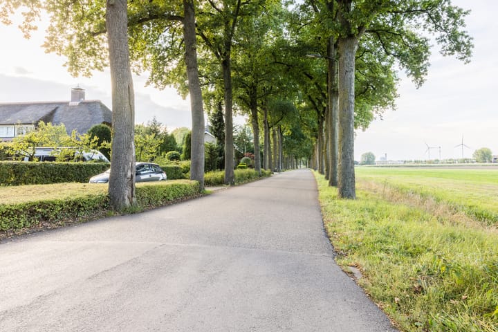 Photo 48 of Broekstraat 2