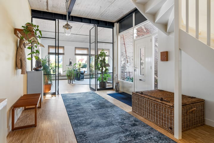 Foto 13 van Iewâl 18