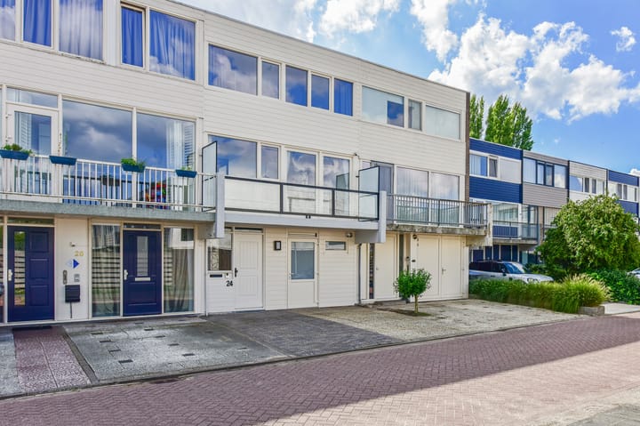 Photo 2 of Bieslook 24