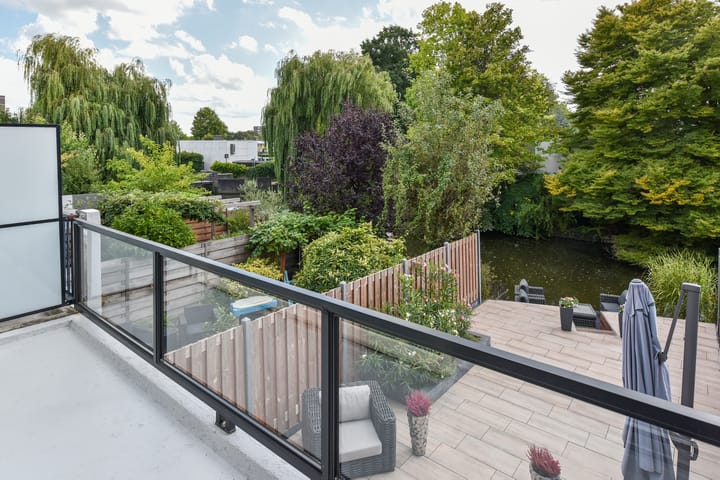 Foto 18 van Bieslook 24