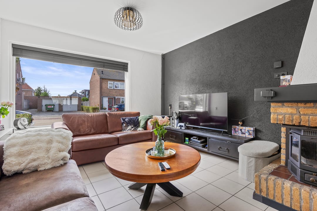 Foto 2 van Petuniastraat 30