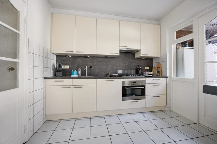 Photo 3 of Petuniastraat 30