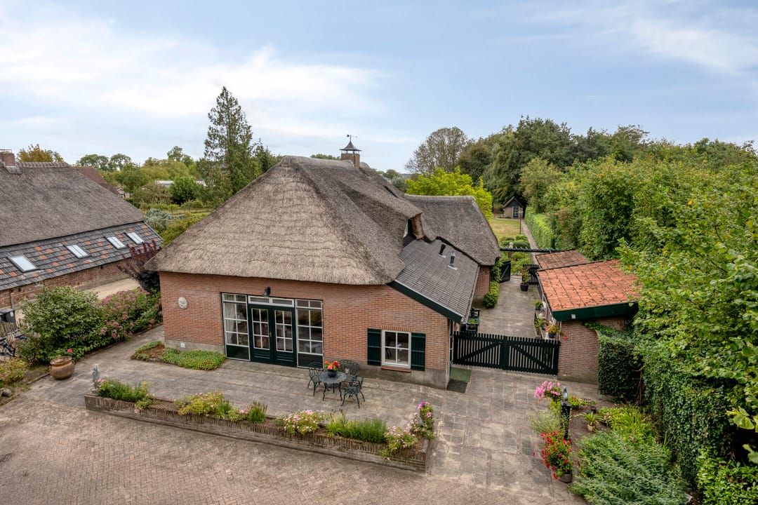 Foto 7 van Middenweg 8