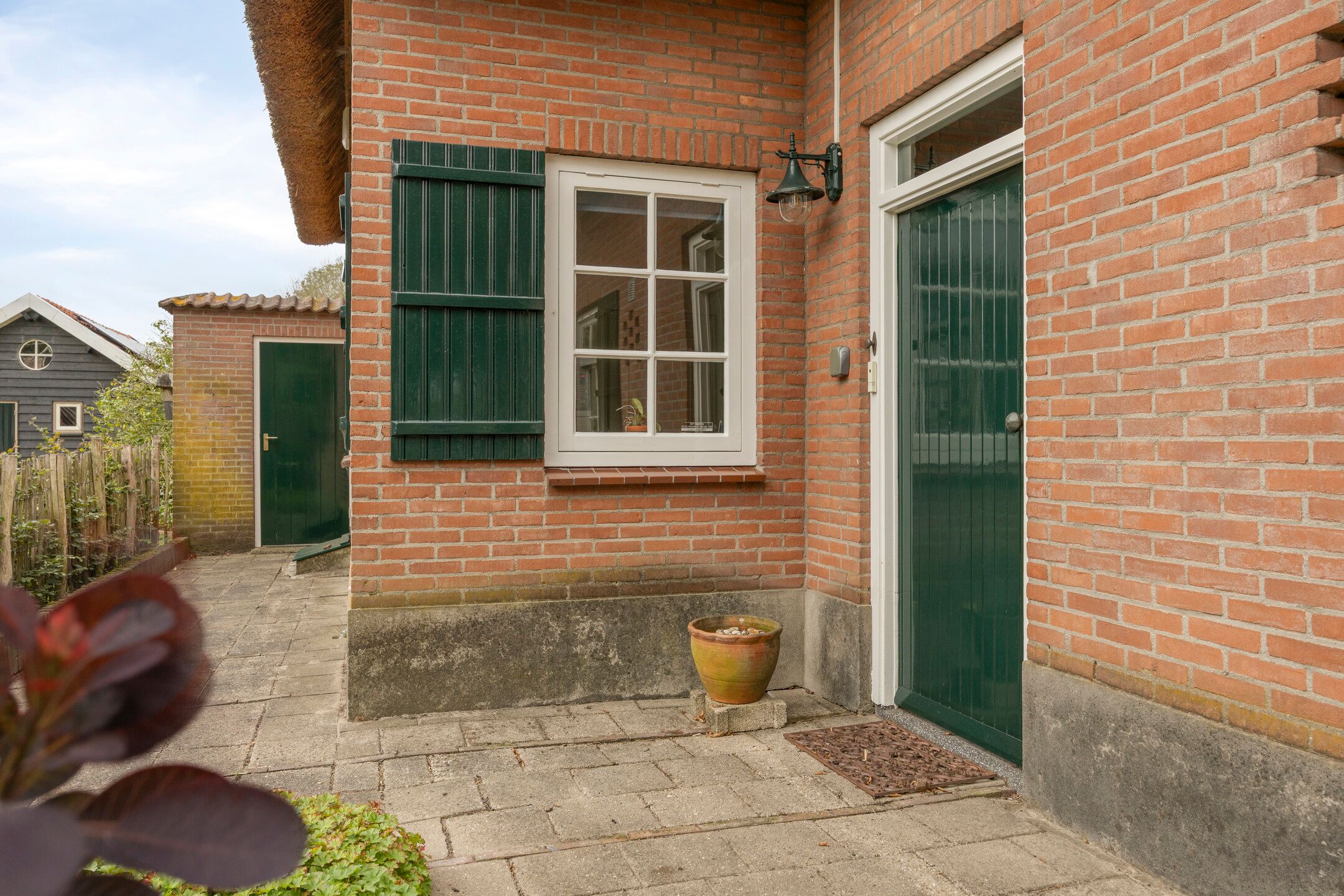 Foto 9 van Middenweg 8