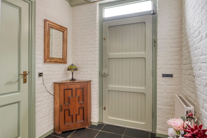 Foto 10 van Middenweg 8