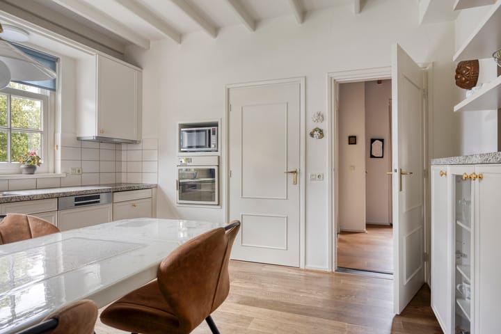 Foto 14 van Middenweg 8