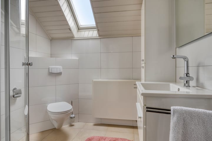 Foto 31 van Middenweg 8